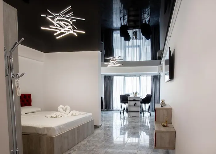 Savas Apartment Navodari